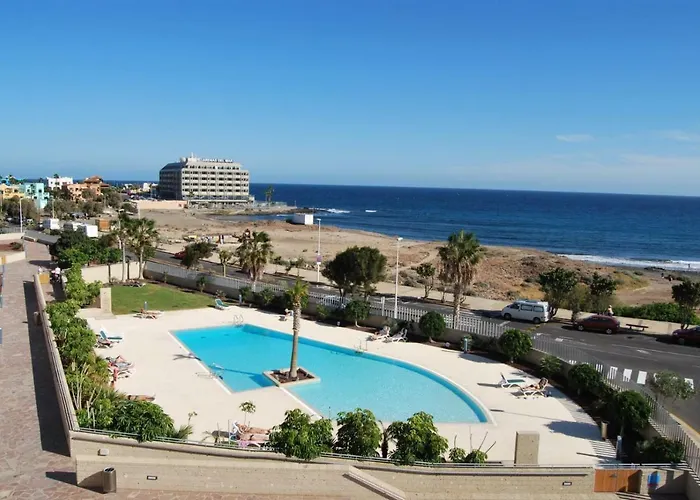 Luxury Beachfront Penthouse *