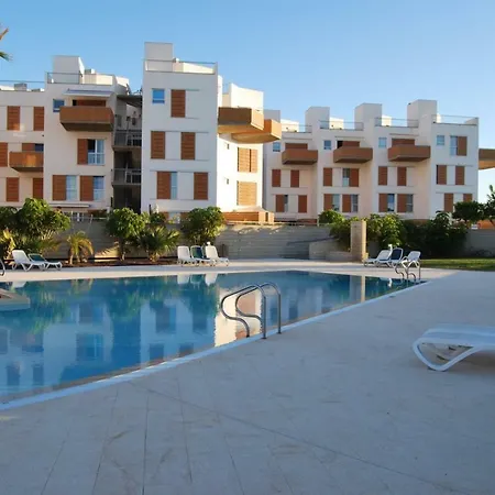 Luxury Beachfront Penthouse Daire
